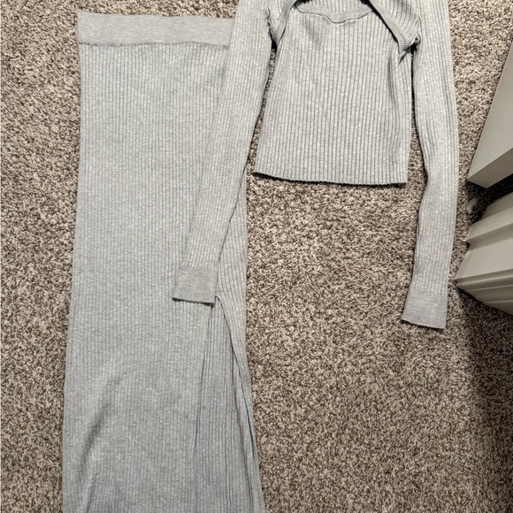 Olive & Oak Dresses & Skirts - Olive & Oak Gray Knit Fabric